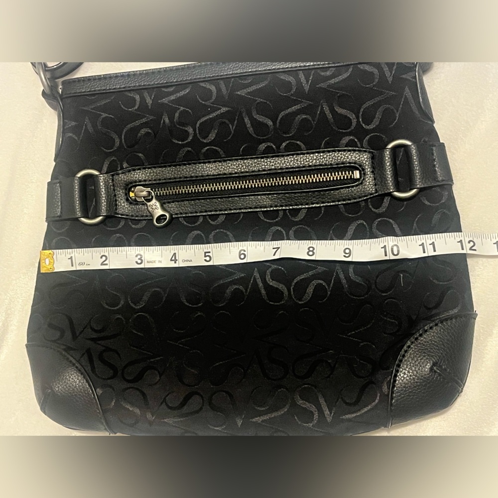 Simply Vera by Vera Wang Women’s Stylish Black Shoulder Purse or Crossbody Bag - Picture 5 of 16